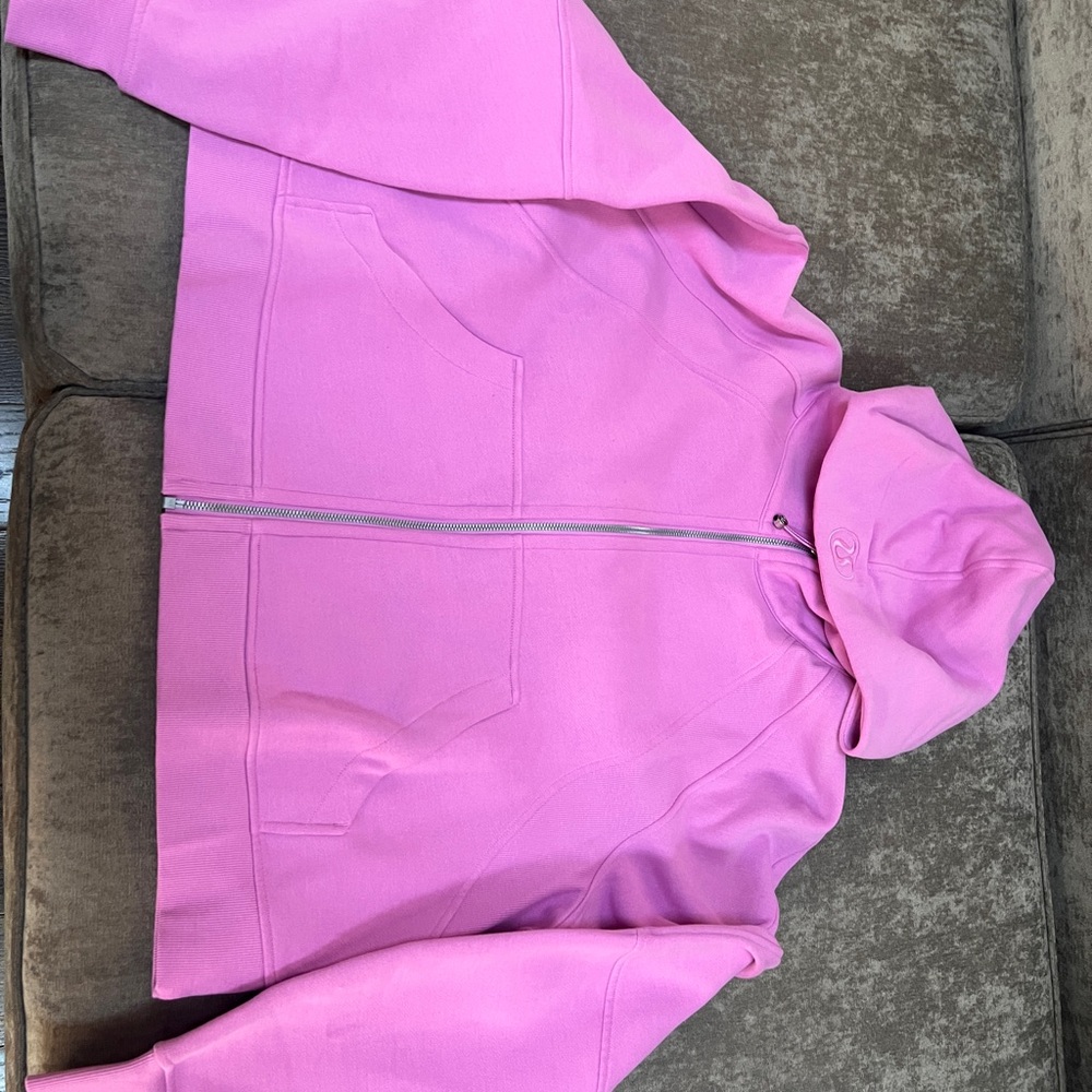 NWT Lululemon Scuba Oversized
Full-Zip Hoodie